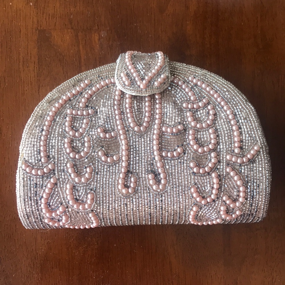 Vintage pink pearled clutch